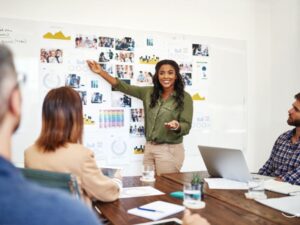 The Ultimate Guide to Choosing the Right Change Management Tool