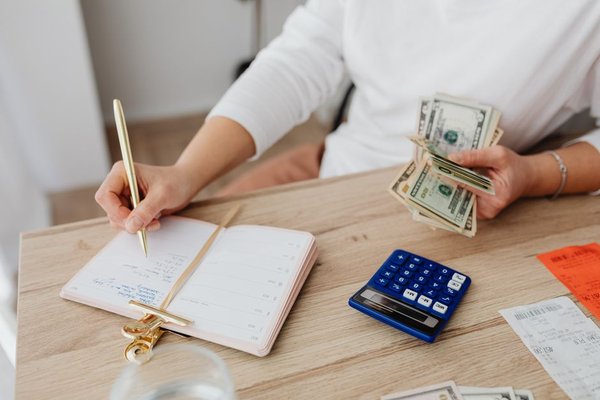 business expense tracking